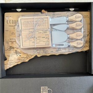 Connecticut cutting board coasters and cheese tools NIB